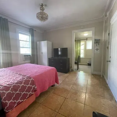 *Private* Studio 5 Minutes From Lga/ Us Open